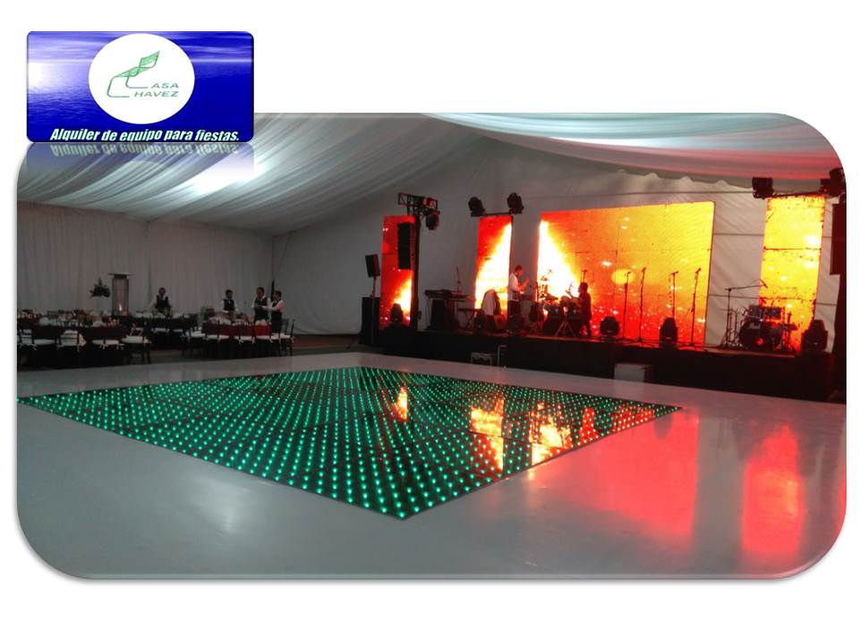 Carpa decorada para boda elegante